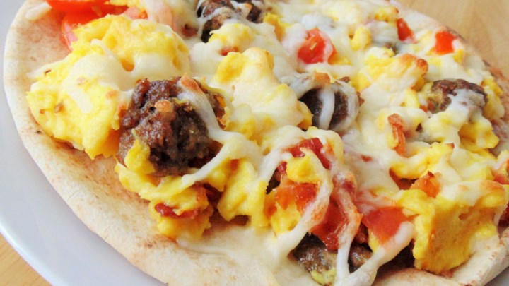 Flatbread Breakfast Pizza